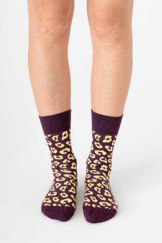 Leopar Desenli Unisex GOTS Sertifikalı Organik Pamuk Çorap – Vegan - Magenta/Limon