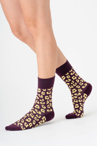 Leopar Desenli Unisex GOTS Sertifikalı Organik Pamuk Çorap – Vegan - Magenta/Limon